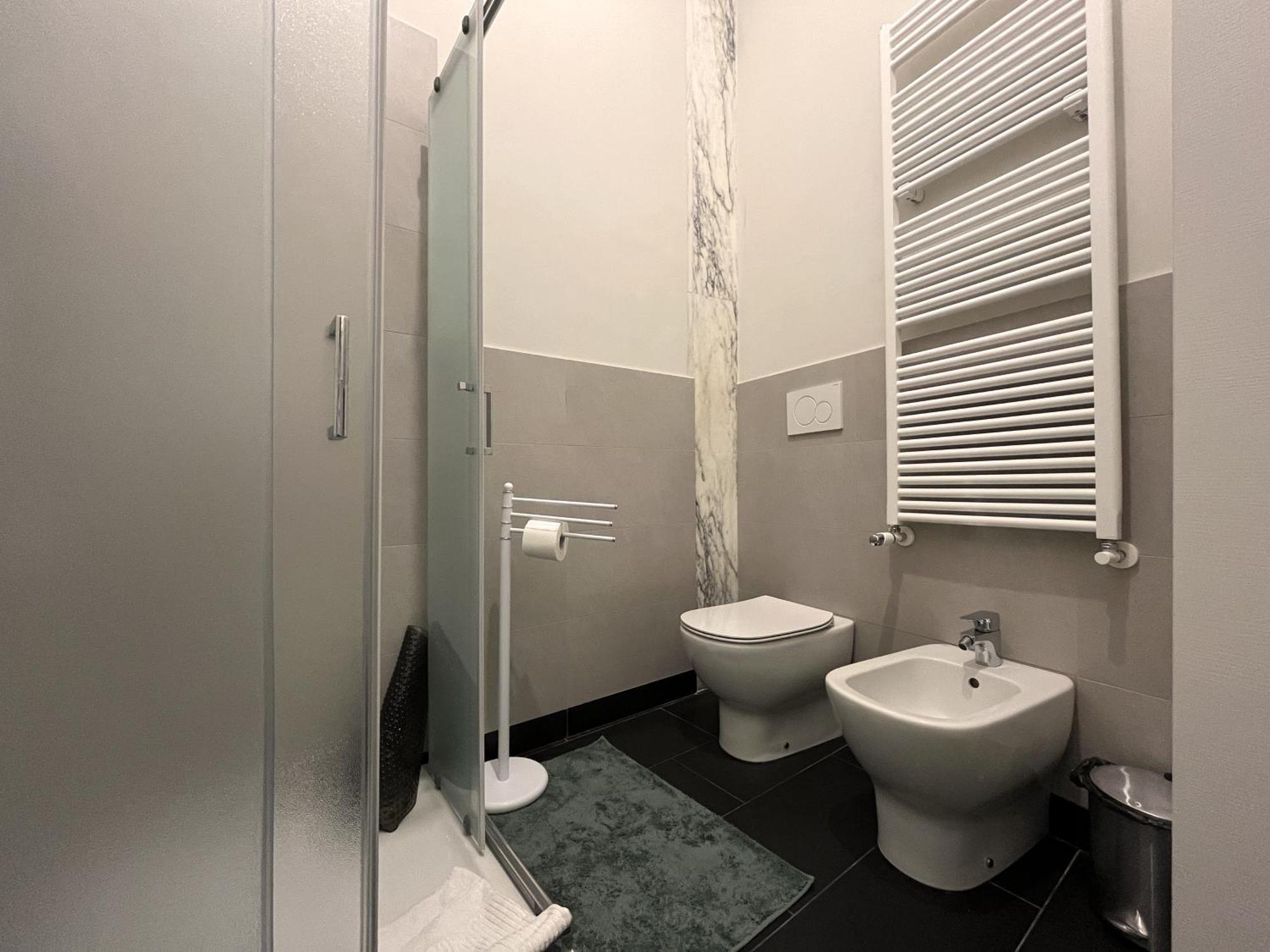 Giano Host - Lomellini Appartement